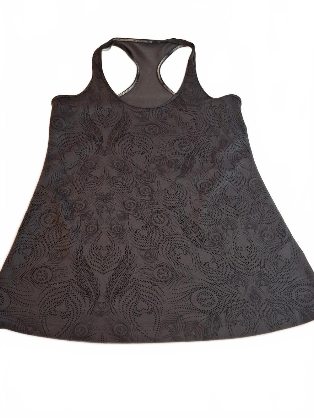 #692 Lululemon Racerback Approximate size 6